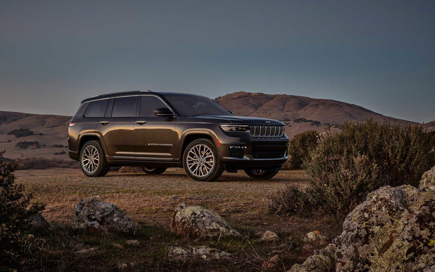 Jeep Grand Cherokee L Overland 2021 SUV Drive